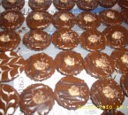 Plnené orechové  košíčky