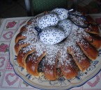 Veľkonočný makovo-orechový veniec